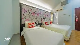 ***  Hi Hotel Dot Singapore Singapore