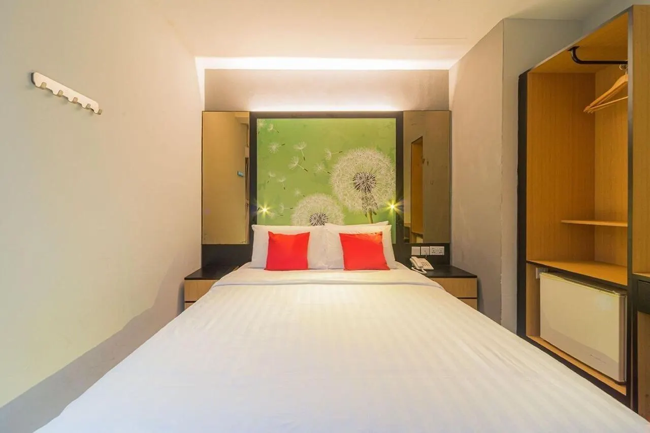 Hi Hotel Dot Singapore