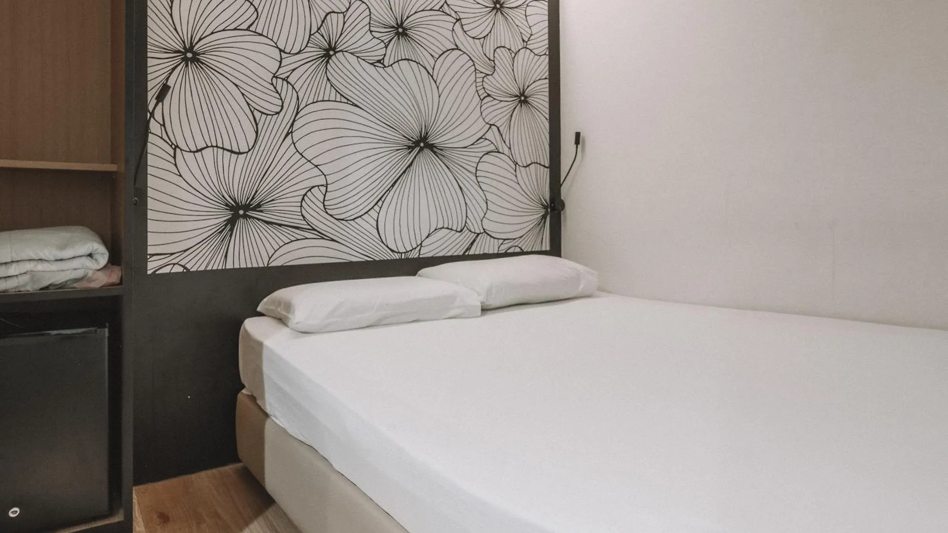 Hi Hotel Dot Singapore