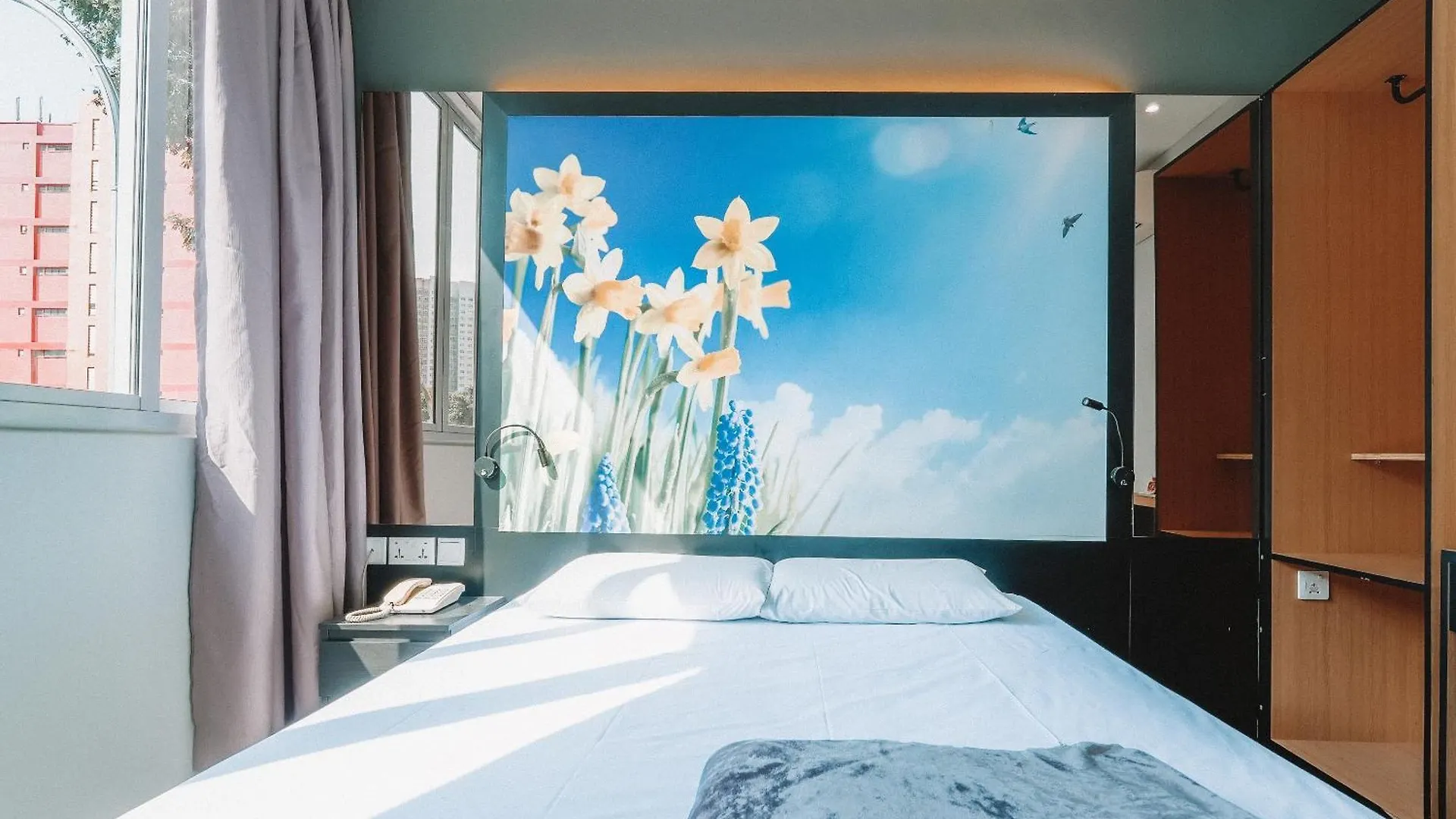 ***  Hi Hotel Dot Singapore Singapore