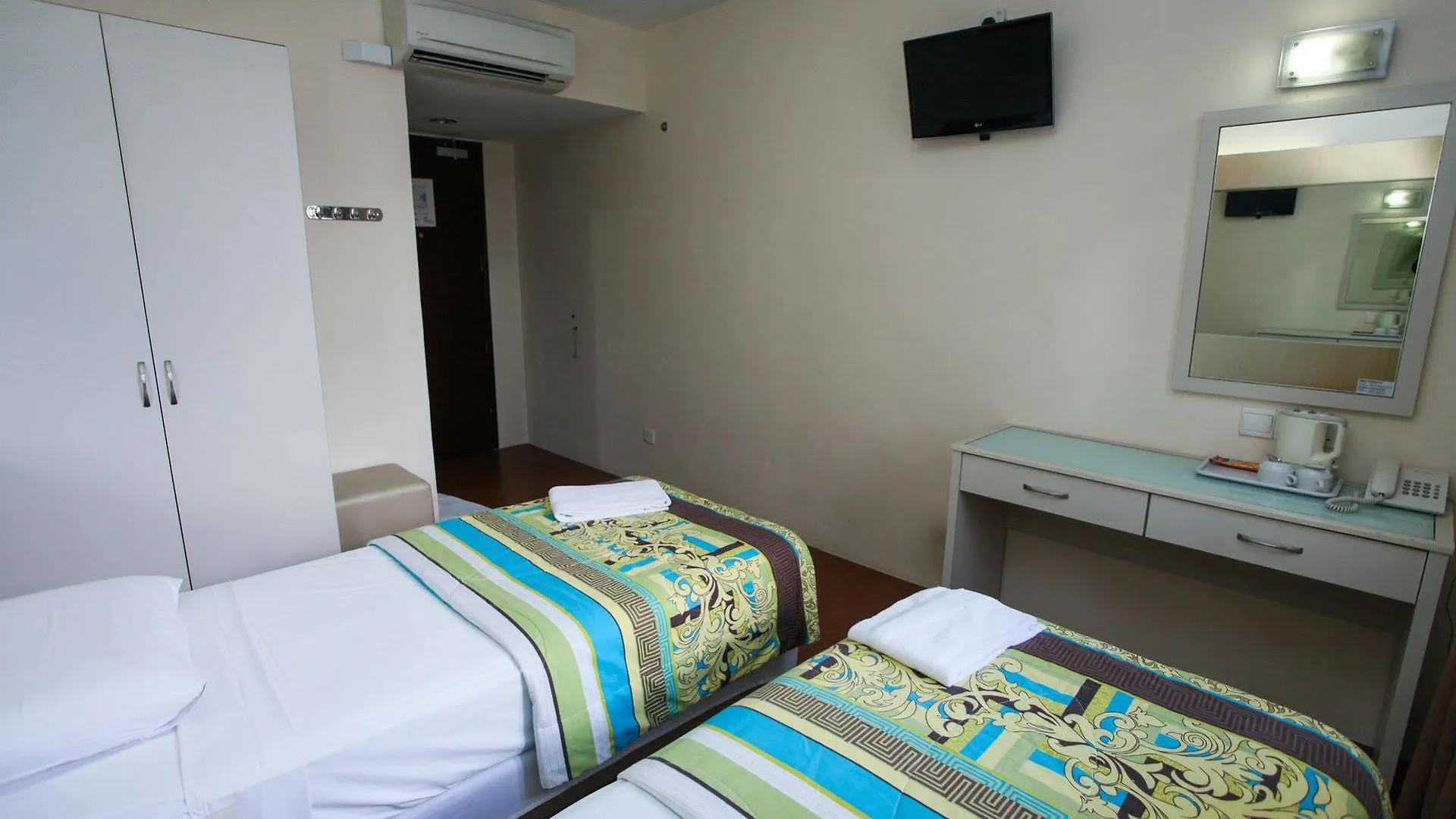 Hi Hotel Dot Singapore 3*,